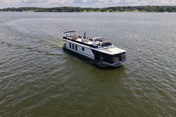 Stardust Cruisers 71x16 Yacht For Sale