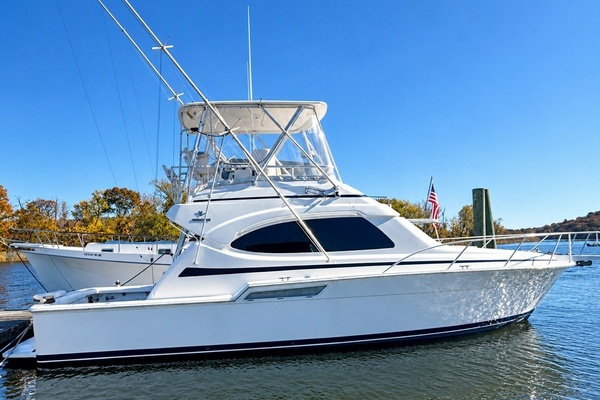 2002 Bertram 390 Convertible