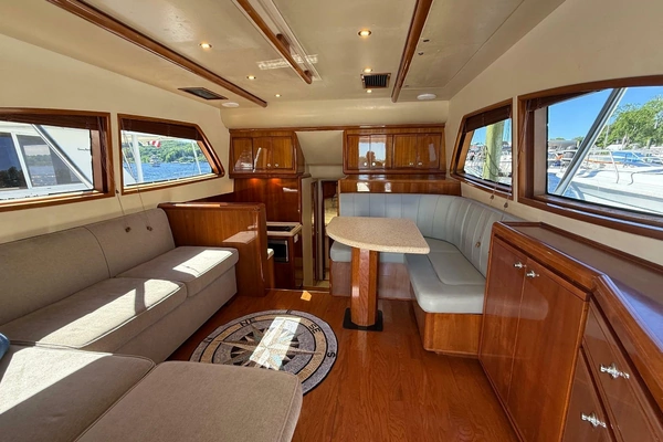 2002 Bertram 39