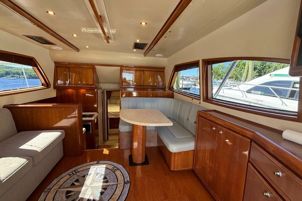 2002 Bertram 39