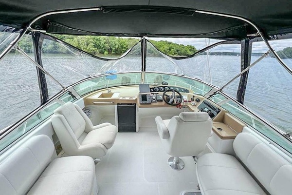 36ft Carver Yacht For Sale