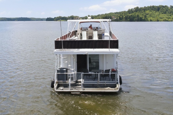 NO GUTS NO STORY 75ft Sumerset Yacht For Sale