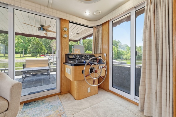 NO GUTS NO STORY 75ft Sumerset Yacht For Sale