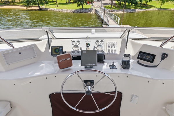 NO GUTS NO STORY 75ft Sumerset Yacht For Sale