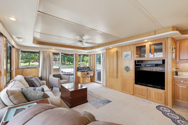 NO GUTS NO STORY 75ft Sumerset Yacht For Sale