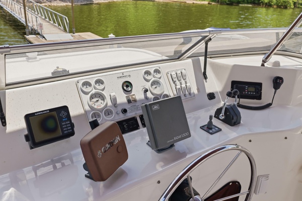 NO GUTS NO STORY 75ft Sumerset Yacht For Sale