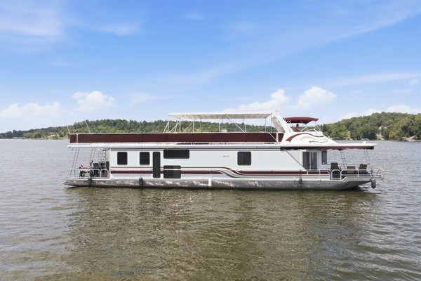 NO GUTS NO STORY 75ft Sumerset Yacht For Sale