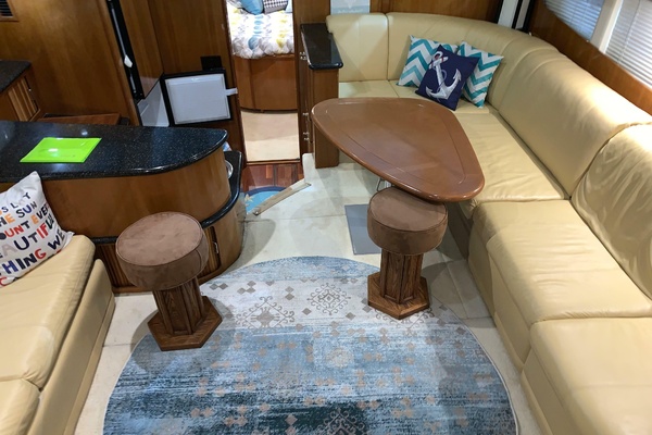 WHY KNOT 39ft Carver Yacht For Sale
