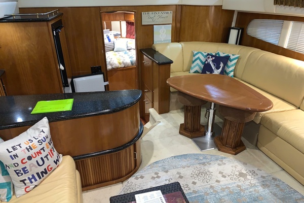 WHY KNOT 39ft Carver Yacht For Sale