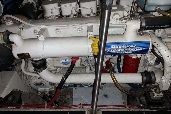 WHY KNOT 39ft Carver Yacht For Sale