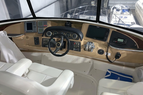 WHY KNOT 39ft Carver Yacht For Sale