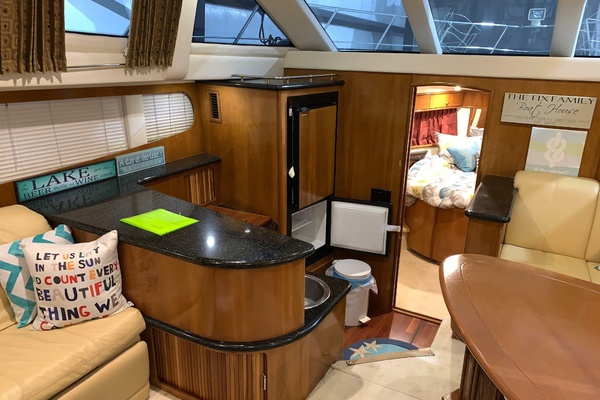 WHY KNOT 39ft Carver Yacht For Sale