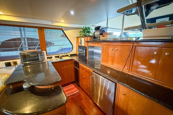 2001 Carver 59