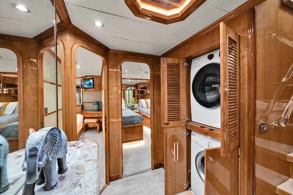 Sweet T 94ft Hargrave Yacht For Sale