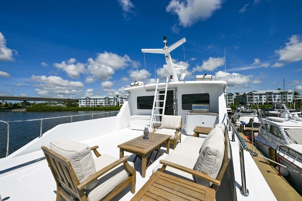 Sweet T 94ft Hargrave Yacht For Sale