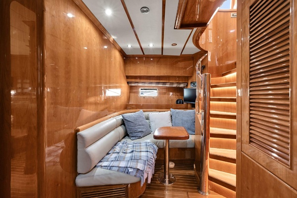 Sweet T 94ft Hargrave Yacht For Sale