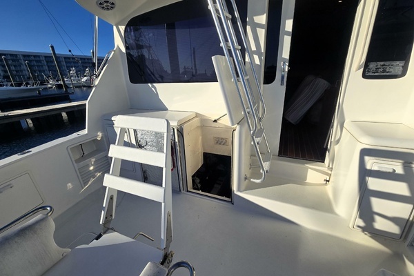 2001 Ocean Yachts 44