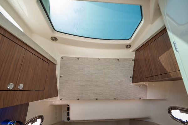Boston Whaler 380 Outrage - Worth the Tiempo