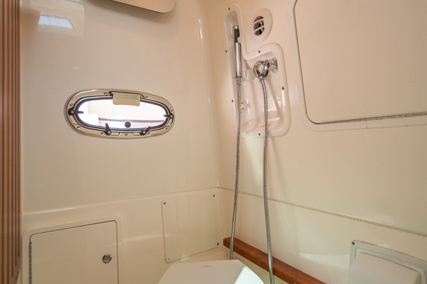 Boston Whaler 380 Outrage - Worth the Tiempo