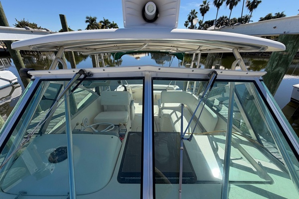 31ft Pursuit Yacht For Sale