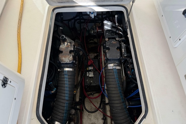 31ft Pursuit Yacht For Sale