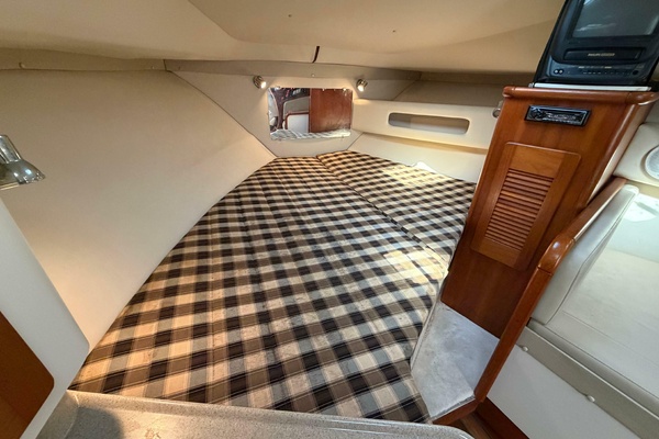31ft Pursuit Yacht For Sale