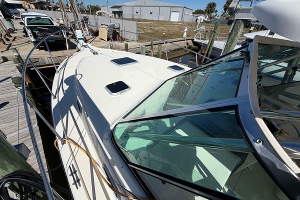 31ft Pursuit Yacht For Sale