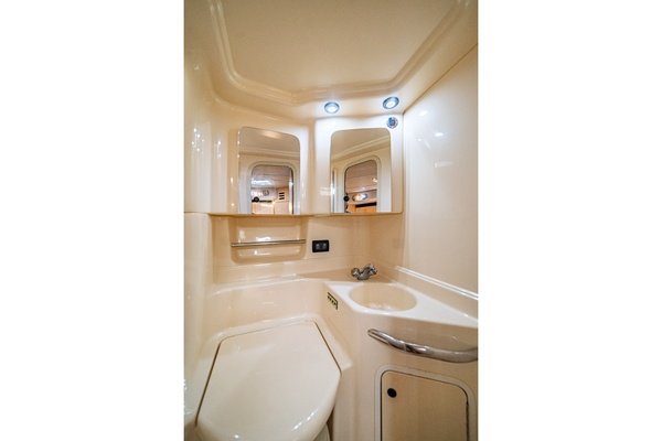 Work Life Balance 38ft Sea Ray Yacht For Sale