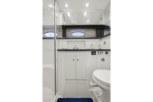 Summer Place 42ft Carver Yacht For Sale