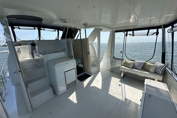 42ft Carver Yacht For Sale