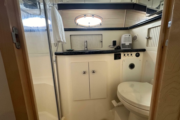 42ft Carver Yacht For Sale