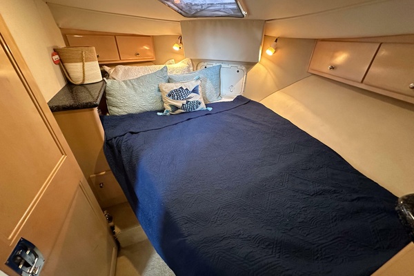 42ft Carver Yacht For Sale
