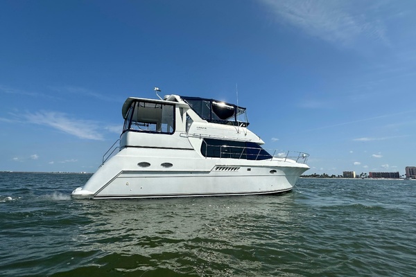 42ft Carver Yacht For Sale