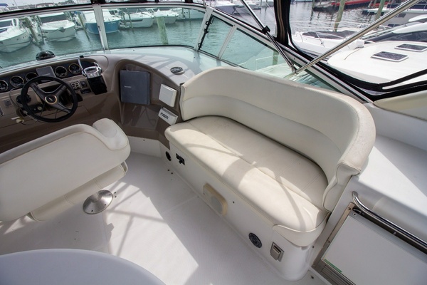45ft Carver Yacht For Sale