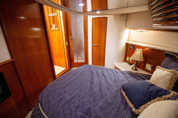 45ft Carver Yacht For Sale