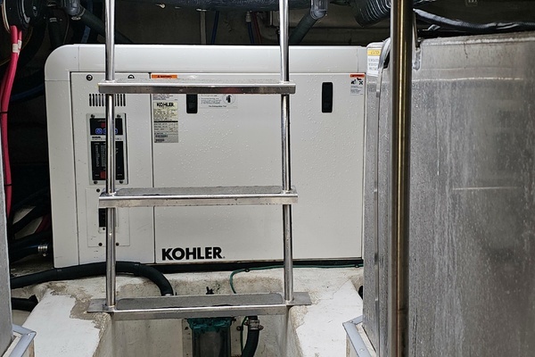 2000 Carver 45