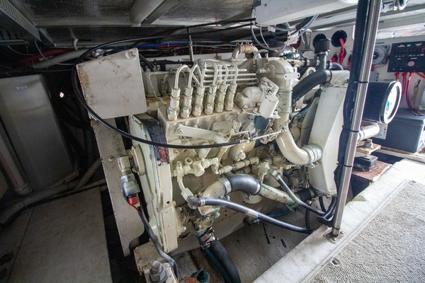 45ft Carver Yacht For Sale