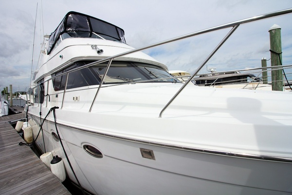45ft Carver Yacht For Sale