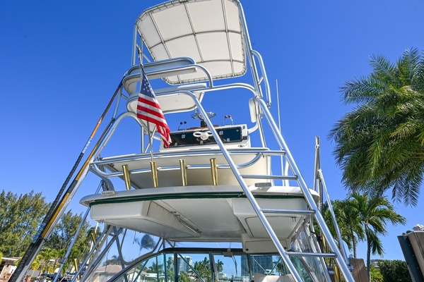 34ft Pursuit Yacht For Sale