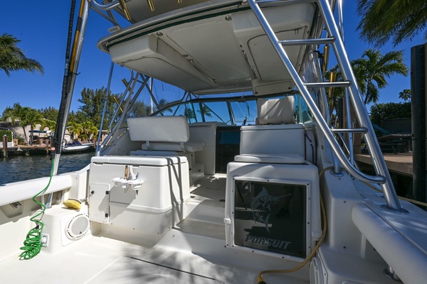 34ft Pursuit Yacht For Sale