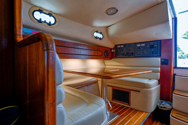 34ft Pursuit Yacht For Sale