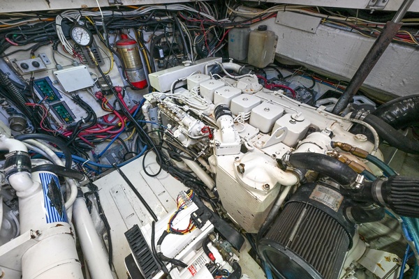 34ft Pursuit Yacht For Sale