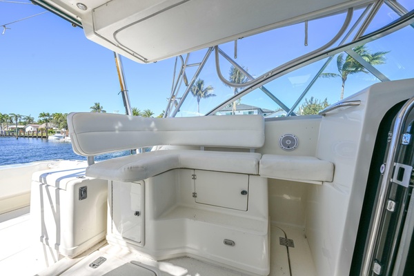 34ft Pursuit Yacht For Sale