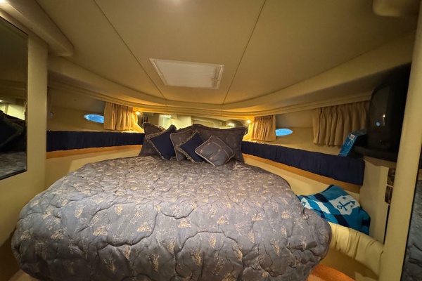 CASTAWAYS 38ft Sea Ray Yacht For Sale