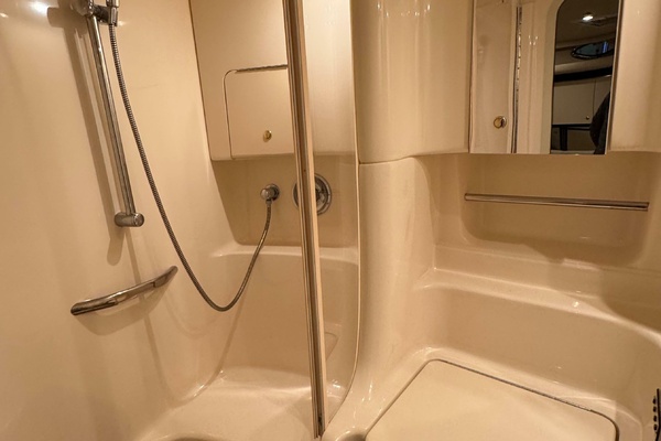 CASTAWAYS 38ft Sea Ray Yacht For Sale