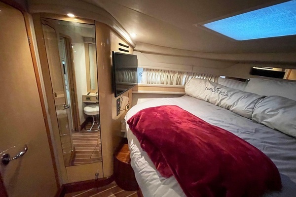2000 Sea Ray 46