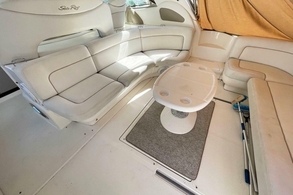 2000 Sea Ray 46