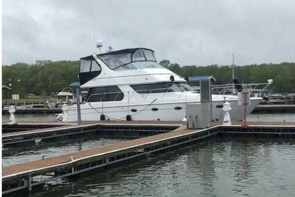 1999 Carver 45