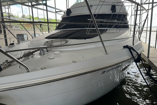 1999 Carver 45