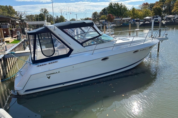 31-ft-Formula-1999-31 Performance Cruiser-White House Eastlake Ohio United States  yacht for sale